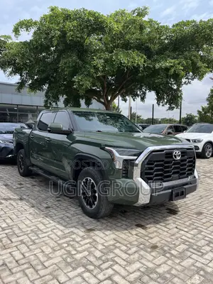 Toyota Tundra SR5 2022 Green