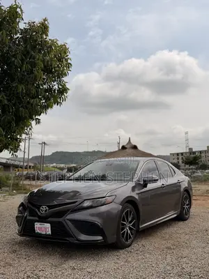Toyota Camry 2021 Gray