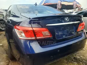 Lexus ES 350 2010 Blue