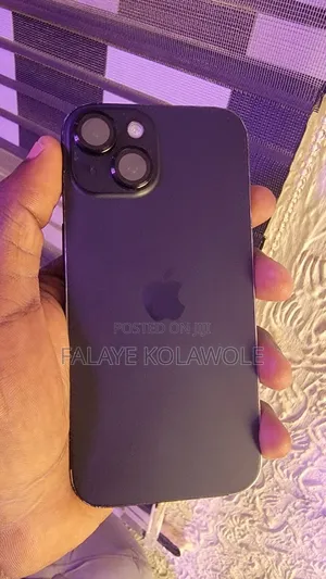 Apple iPhone 15 128 GB Gray