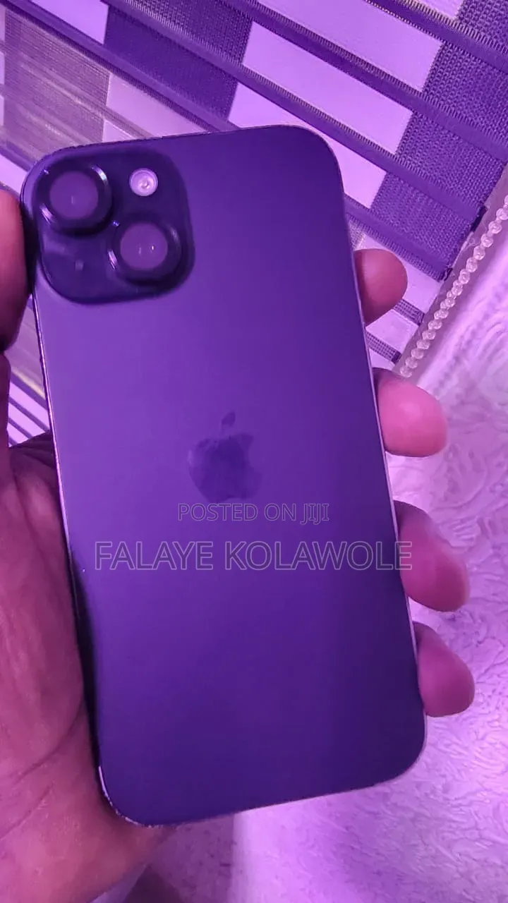 Apple iPhone 15 128 GB Gray