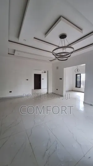 5bdrm Duplex in Karmo Estate1 for sale