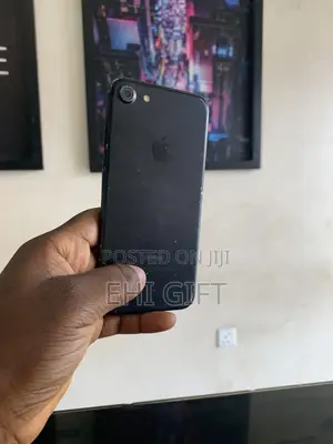Apple iPhone 7 128 GB Black