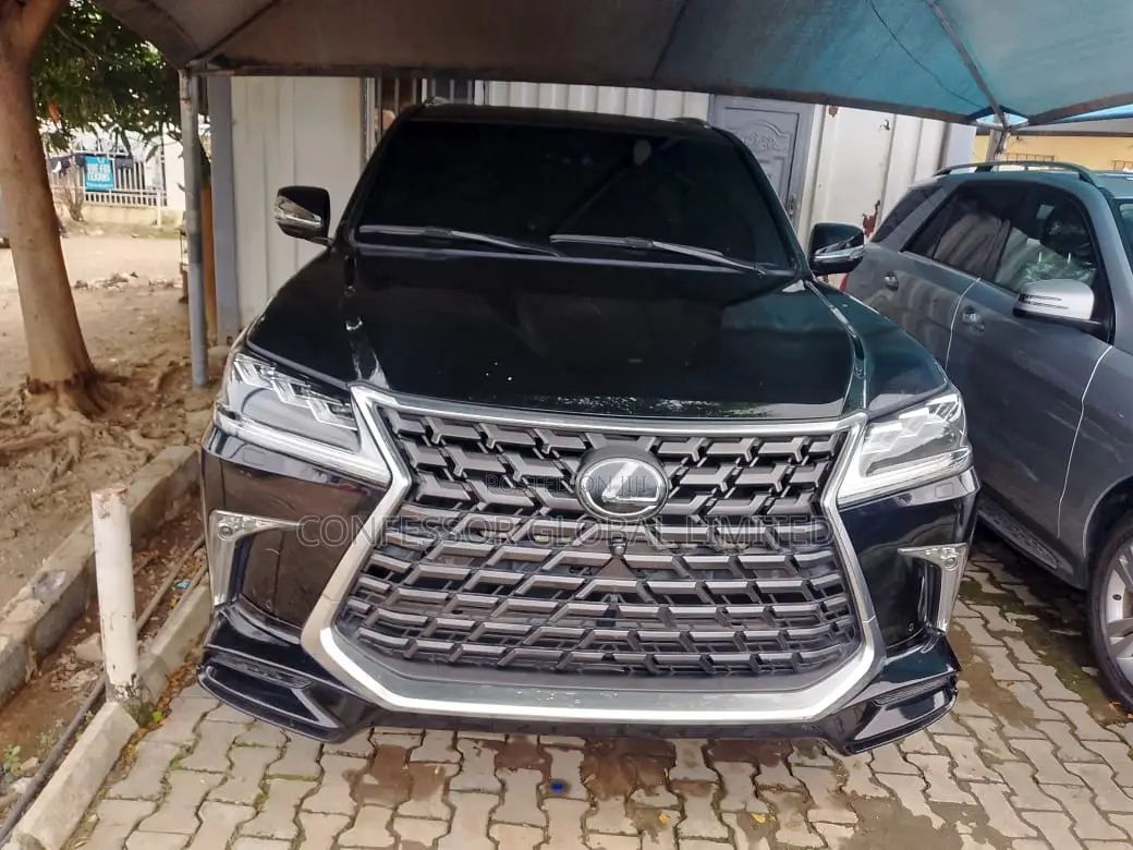Lexus LX 2021 Black