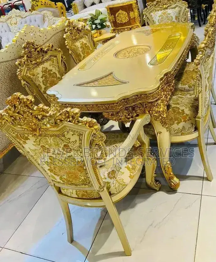 Black Royal Dining