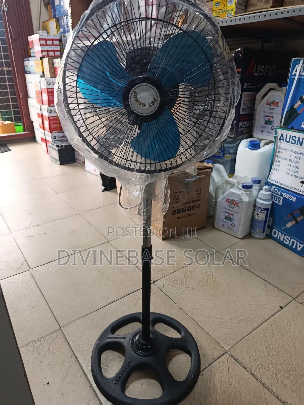 12" Usb Standing Fan