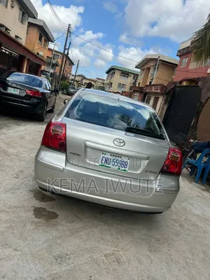 Toyota Avensis 2003 Silver