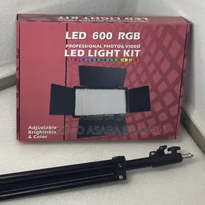 Led 600 Rgb: Professional Photo Video Led Light Kit