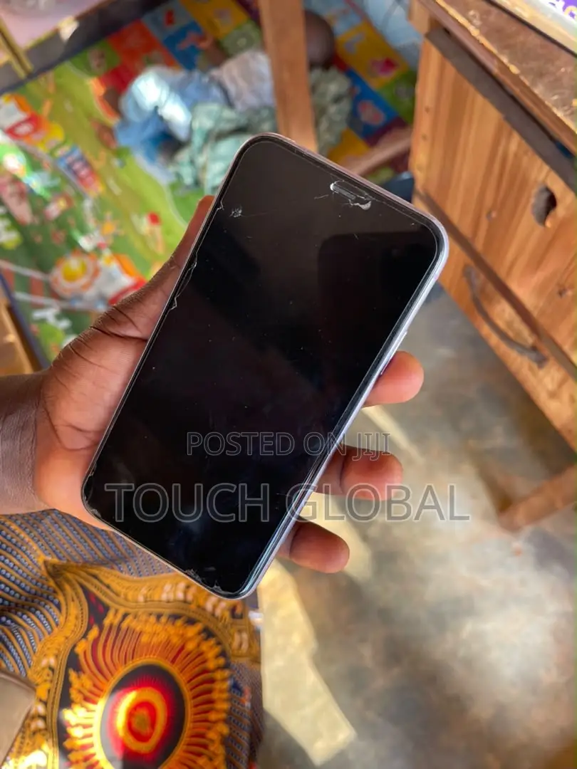 Apple iPhone 11 64 GB Blue