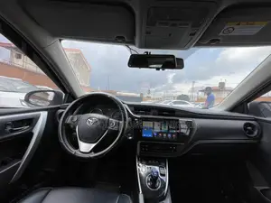 Toyota Corolla 2018 White