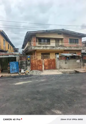 12bdrm House in Mangoro for sale