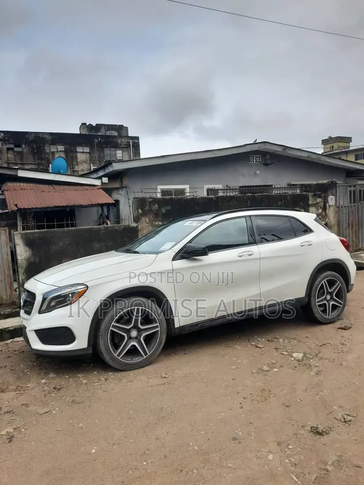 Mercedes-Benz GLA 250 2017 White