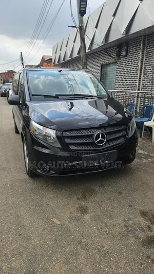 Mercedes-Benz Metris 2.0 FWD 2016 Black
