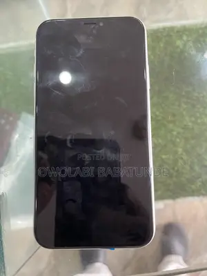 Apple iPhone XR 64 GB White