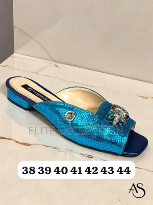 Pure Unique Leather Slide Available in Size 37-44