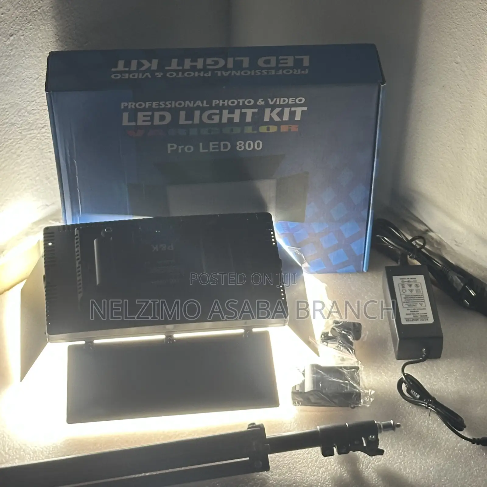 Led 800 Video Light Kit With Stand: Professional Video Led Light Kit