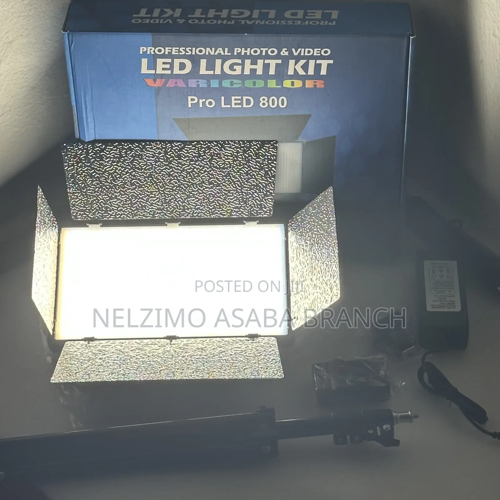 Led 800 Video Light Kit With Stand: Professional Video Led Light Kit