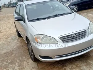 Toyota Corolla LE 2026 Silver