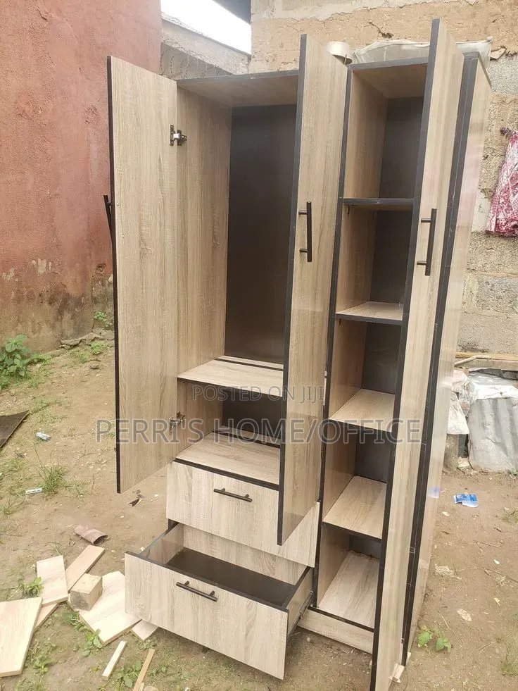 4*6 Wardrobe