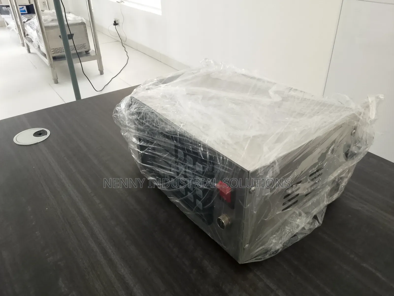 Cosmetics Digital Liquid Filling Machine -