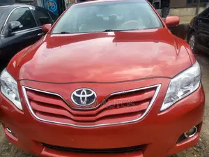 Toyota Camry LE 4dr Sedan (2.5L 4cyl 6AM) 2010 Red