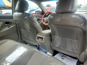 Toyota Camry LE 4dr Sedan (2.5L 4cyl 6AM) 2010 Red
