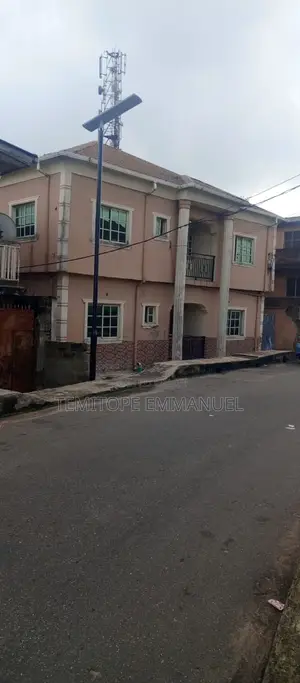Furnished 12bdrm House in Dopemu for sale