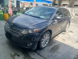 Toyota Venza AWD 2010 Gray