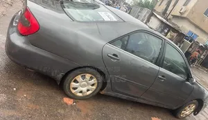 Toyota Camry 2004 Gray