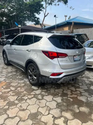 Hyundai Santa Fe 2016 Silver