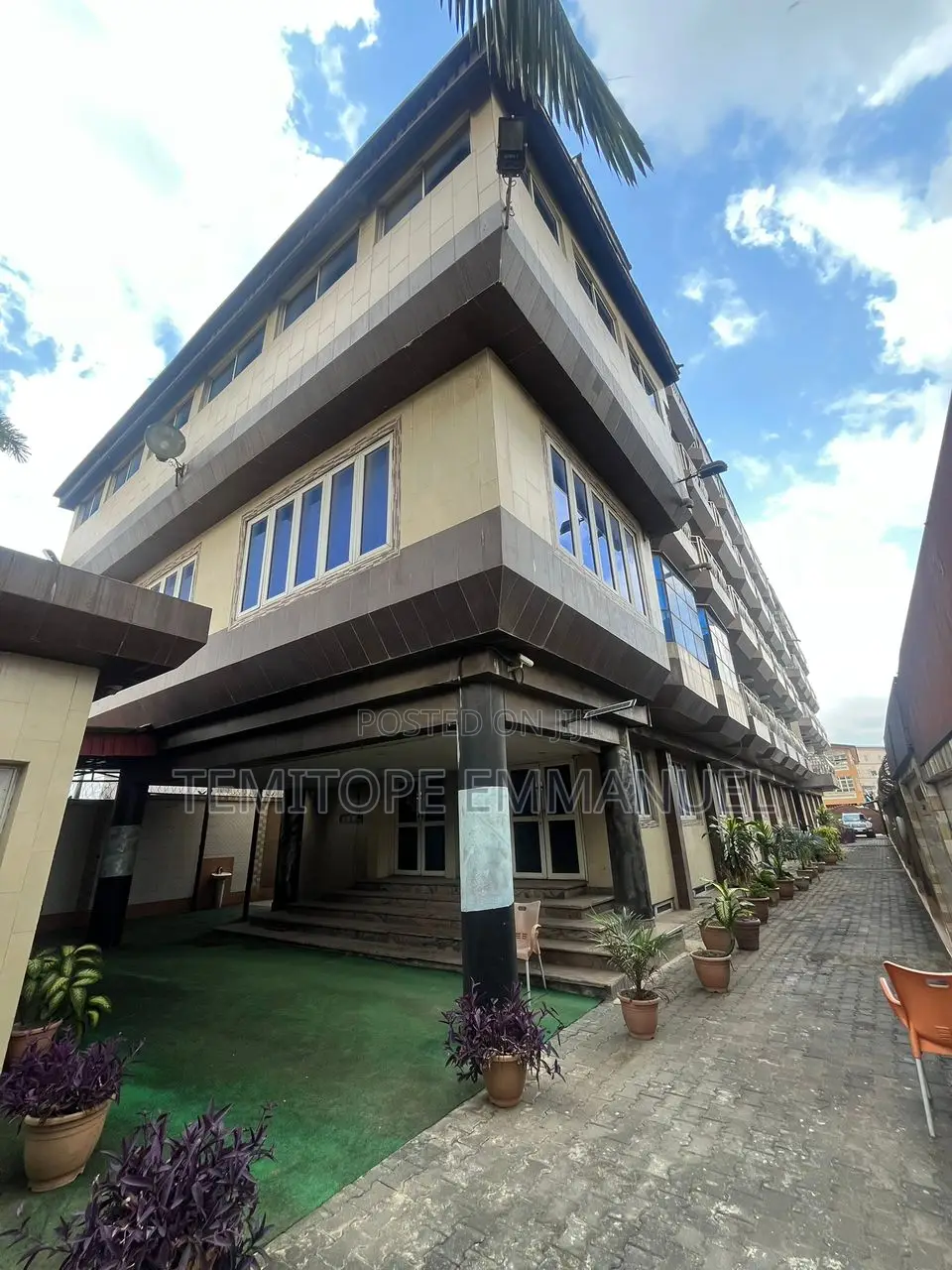 Well Structured 3star Hotel