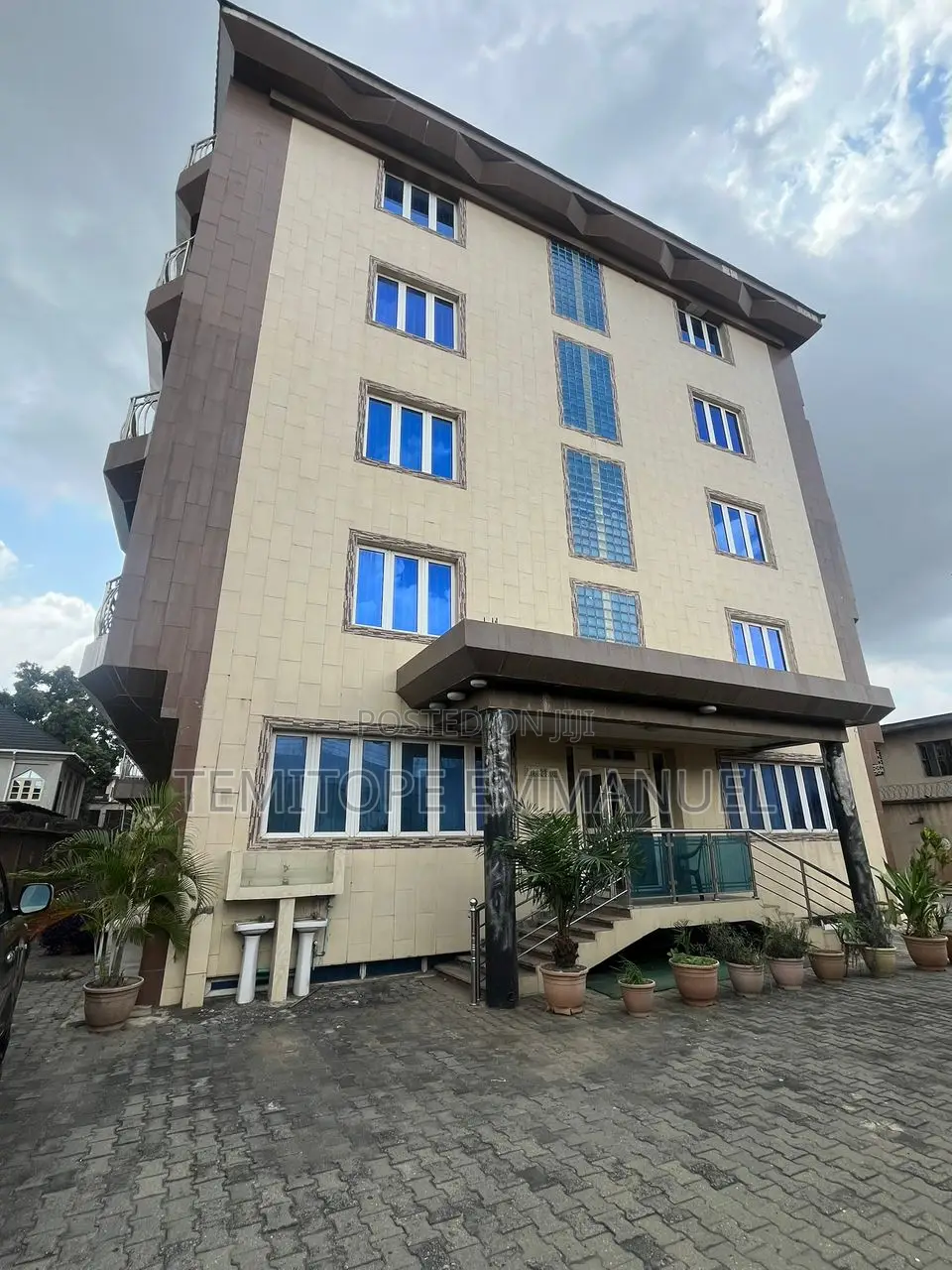 Well Structured 3star Hotel