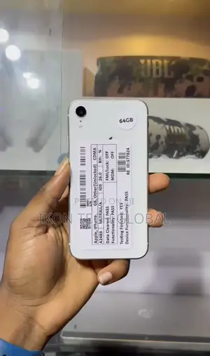 Apple iPhone XR 64 GB White