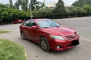 Toyota Camry LE 4dr Sedan (2.5L 4cyl 6A) 2011 Red