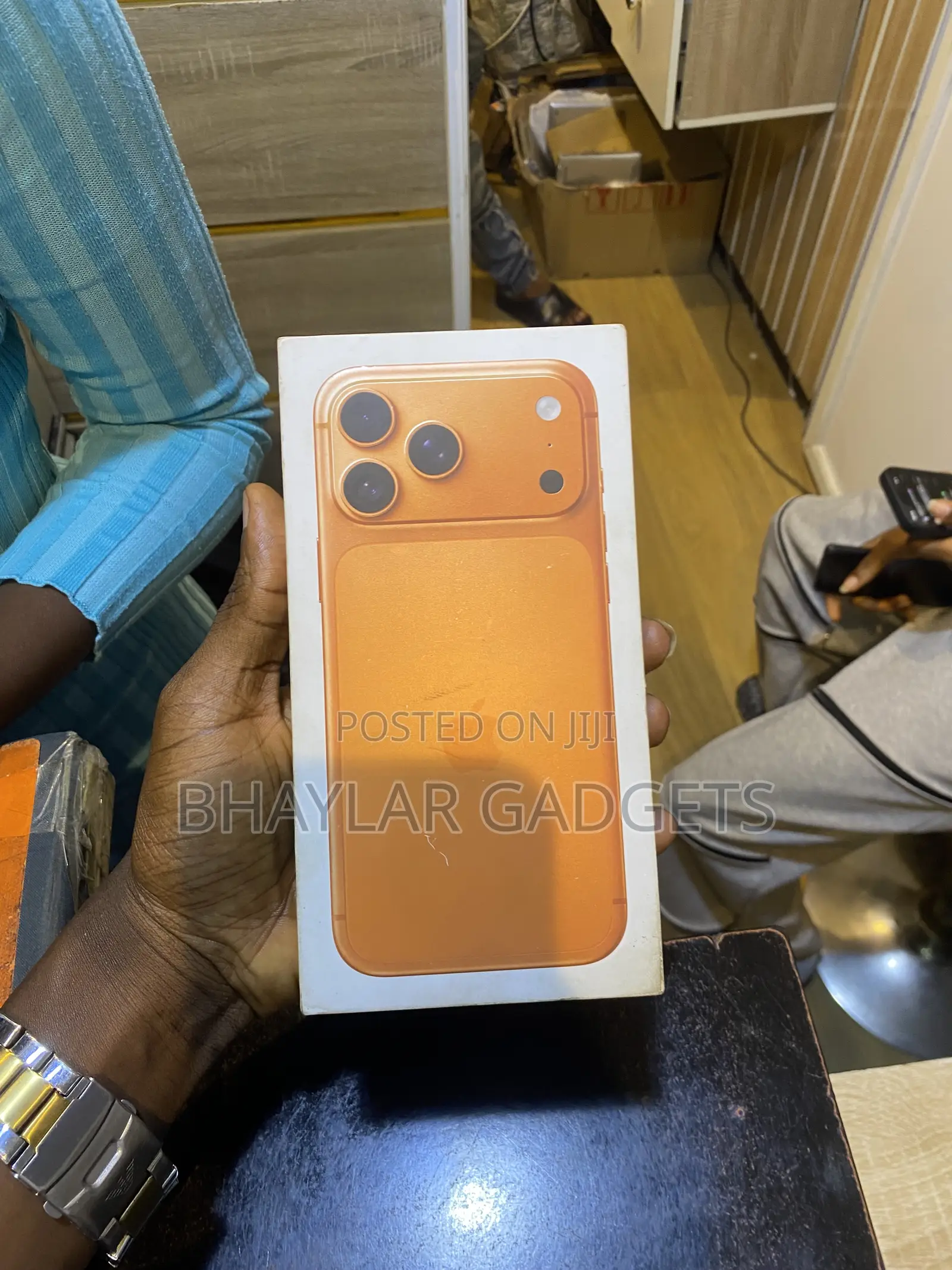 New Apple iPhone 17 Pro Max 256 GB Orange