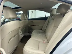 Lexus ES 350 2010 Off white