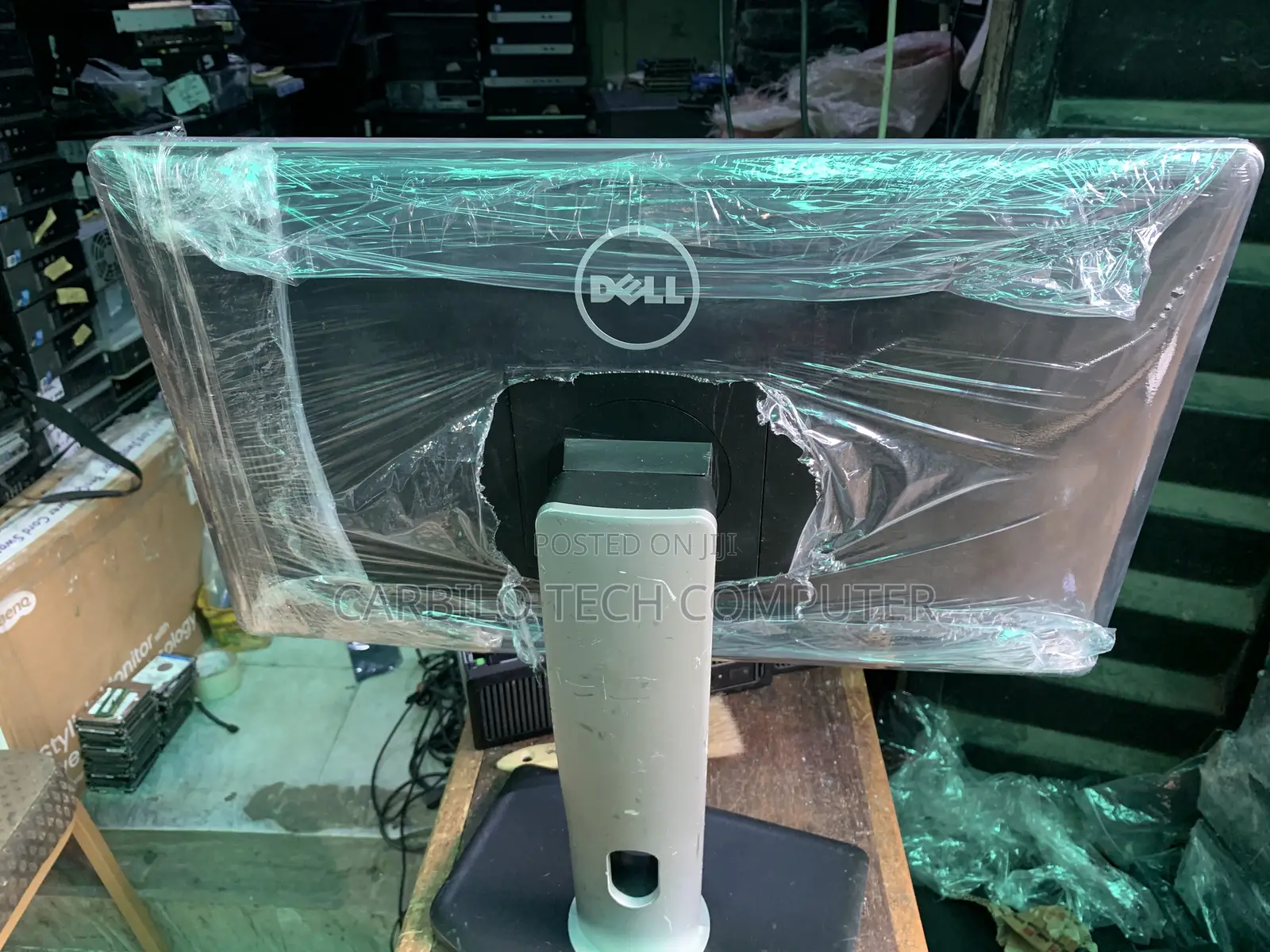 Monitor Dell - Carbilo Tech Computer Price: ₦ 20,000 on Jiji.ng [Ikeja]