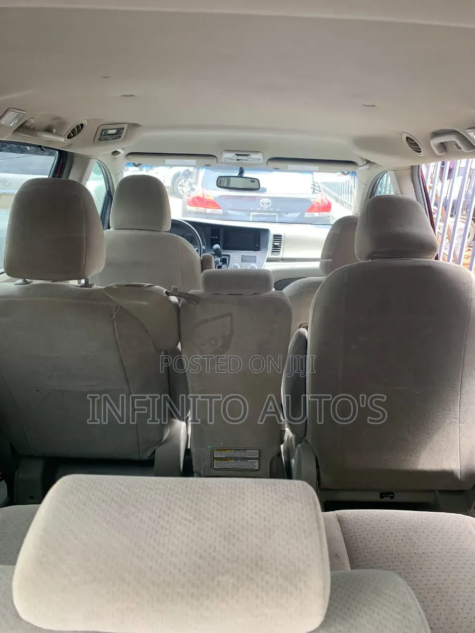 Toyota Sienna 2015 Red
