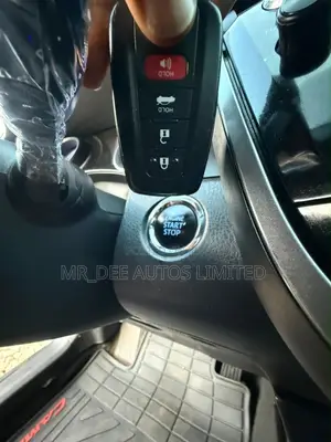 Toyota Camry 2020 Silver