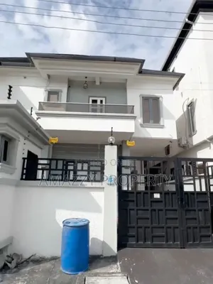4bdrm Duplex in Ikota for rent
