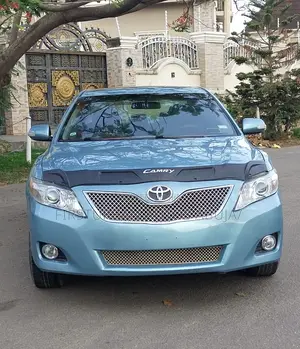 Toyota Camry LE 4dr Sedan (2.4L 4cyl 5A) 2009