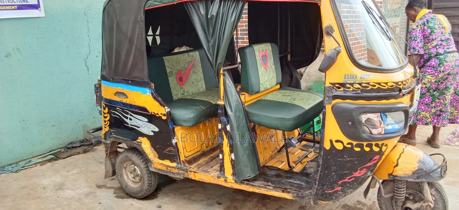 TVS King Deluxe Plus iTouch Start 2024 Yellow