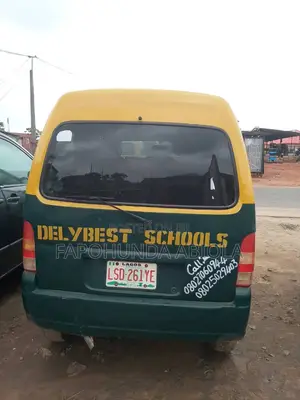 Suzuki APV Minibus 2003 Yellow