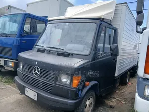 Mercedez Benz 4080