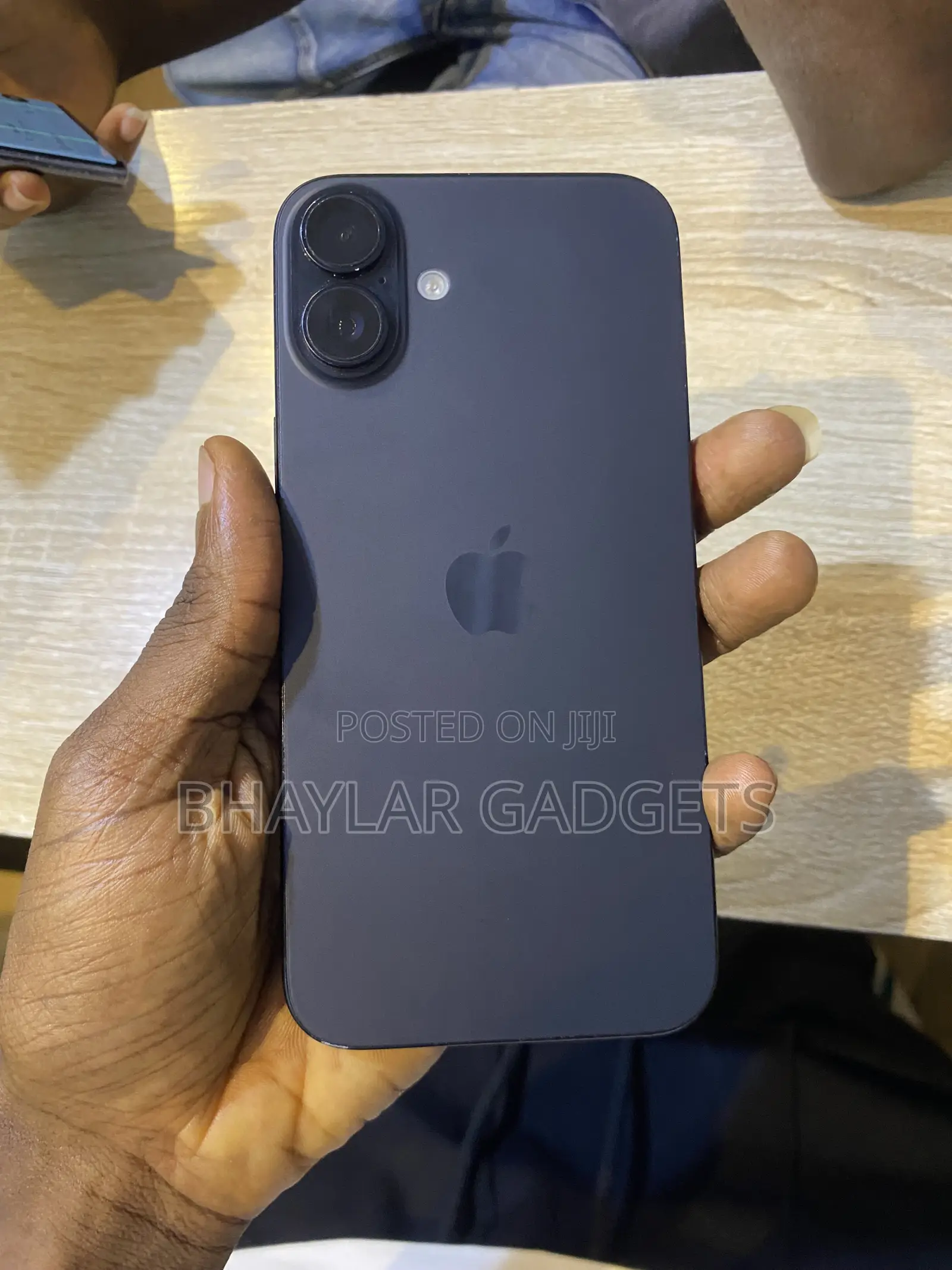 Apple iPhone 16 Plus 128 GB Black