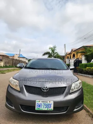 Toyota Corolla 2010 Gray