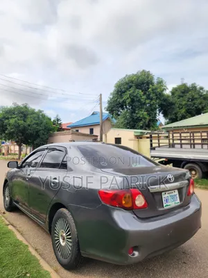 Toyota Corolla 2010 Gray