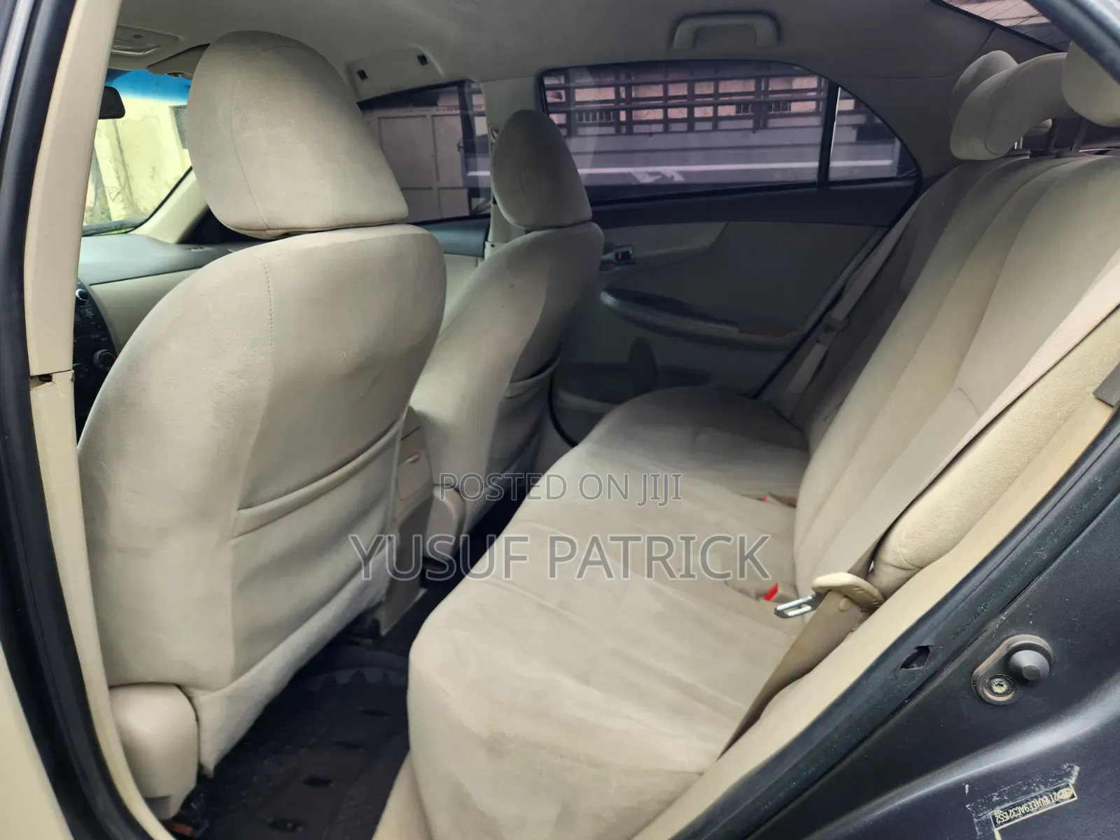 Toyota Corolla 2010 Gray