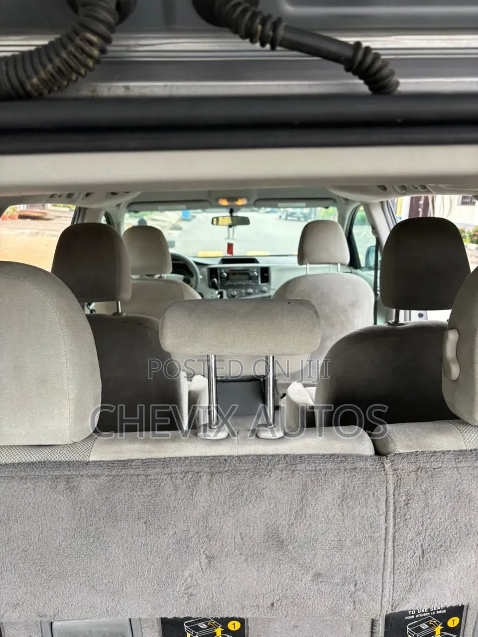 Toyota Sienna 2012 Silver