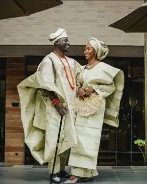 Premium Champagne-Gold Traditional Couple Set